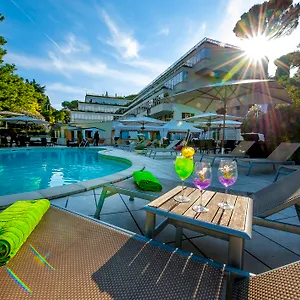 4* Hotell Cardinal St. Peter